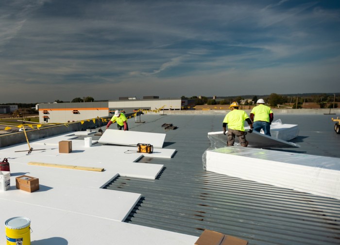 Industrial Roofing Contractors: Experts in Commercial and Industrial ...